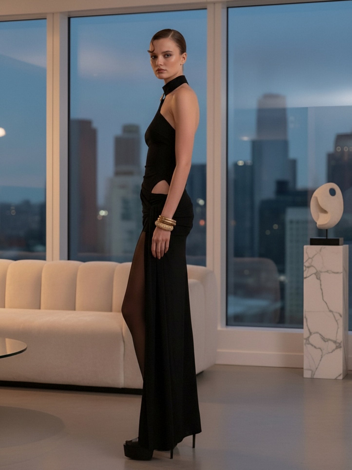 Chic Halter-Neck Bodycon Evening Gown