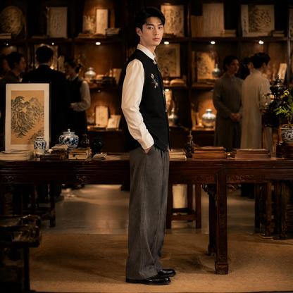 Neo-Chinese Heavy Embroidery Vest with Oriental Landscape Motifs